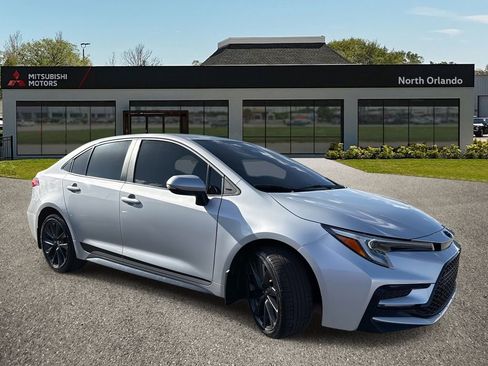 Used 2024 Toyota Corolla SE FWD image 7