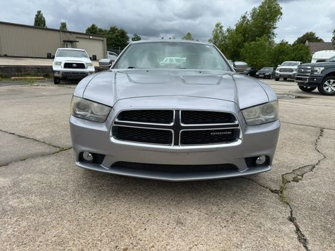 Used 2011 Dodge Charger R/T w/ Wheels & Tunes Group RWD image 8