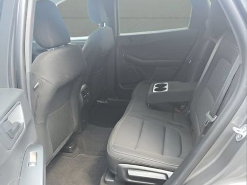 Used 2025 Ford Escape Active AWD/4WD image 9