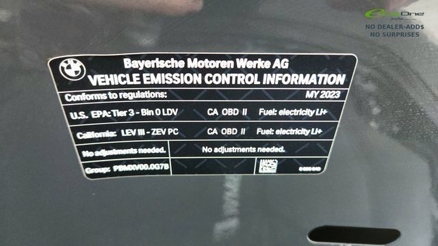 Used 2023 BMW i7 xDrive60 AWD/4WD image 54
