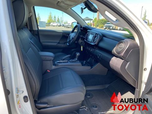 Used 2019 Toyota Tacoma SR w/ SR Convenience Package RWD image 14