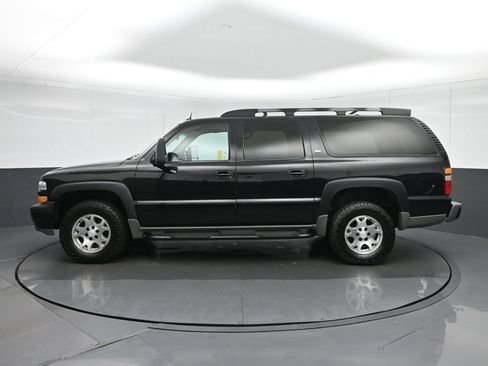 Used 2005 Chevrolet Suburban Z71 w/ Preferred Equipment Group AWD/4WD image 4