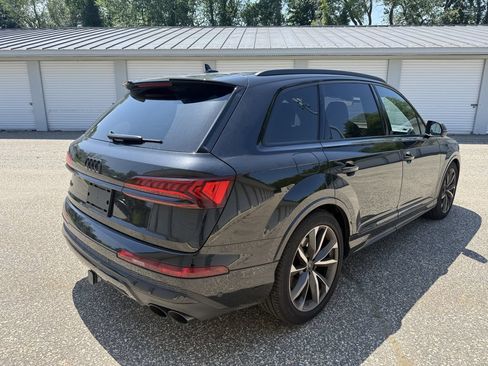 Used 2023 Audi SQ7 Prestige w/ Prestige Package AWD/4WD image 5