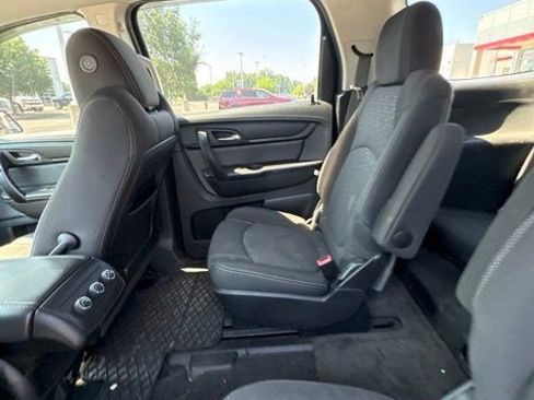 Used 2016 GMC Acadia SLE FWD image 15