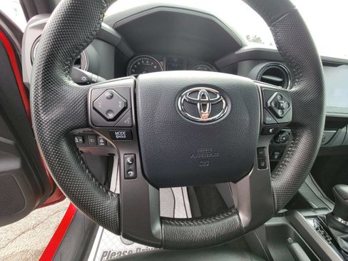 Used 2020 Toyota Tacoma 4x4 Double Cab image 15