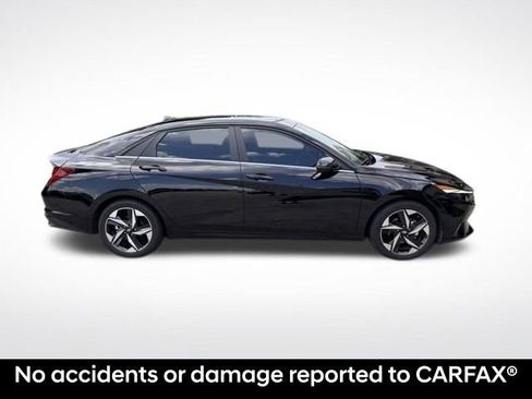 Used 2023 Hyundai Elantra Limited FWD image 2