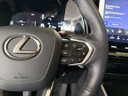 Certified 2026 Lexus TX 350 AWD w/ Technology Package image 13