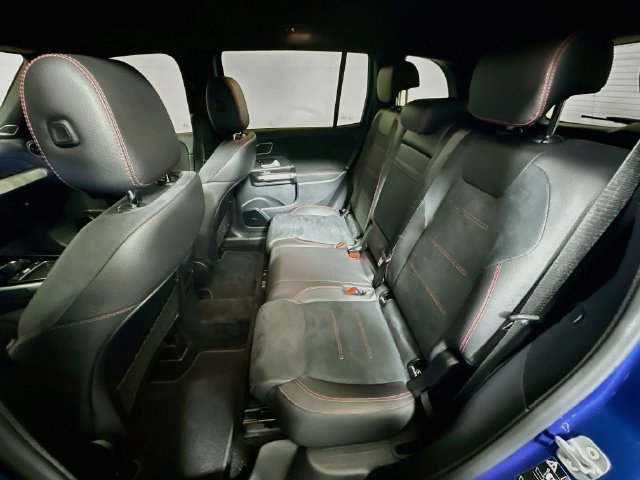Used 2024 Mercedes-Benz GLB 250 image 23