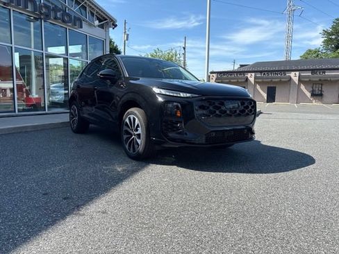 New 2026 Audi Q3 quattro 2.0T AWD/4WD image 7
