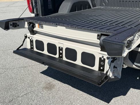 New 2026 GMC Sierra 1500 AT4 w/ AT4 Premium Package AWD/4WD image 8