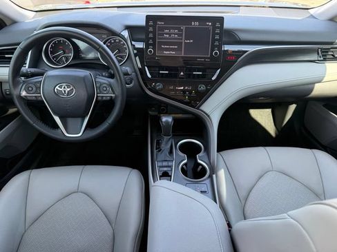 Used 2021 Toyota Camry XLE FWD image 27