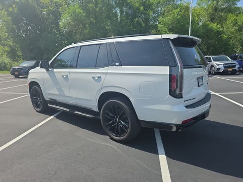 Used 2021 Cadillac Escalade Sport Platinum AWD/4WD image 4