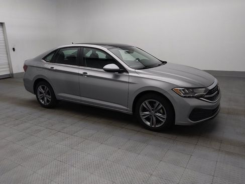 Used 2024 Volkswagen Jetta SE FWD image 11