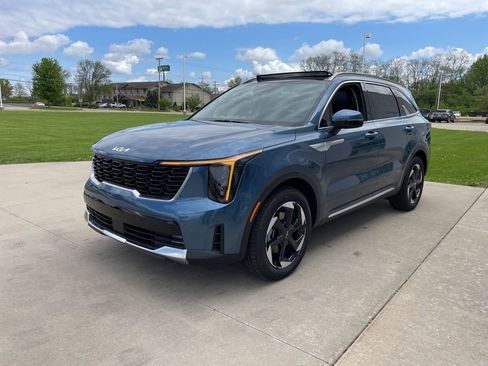 New 2026 Kia Sorento EX AWD/4WD image 2