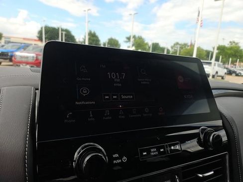 Used 2024 INFINITI QX80 Luxe AWD/4WD image 13
