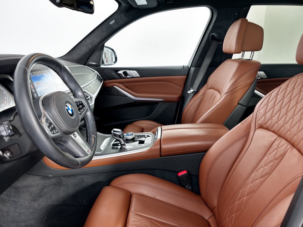 Used 2022 BMW X7 M50i AWD/4WD image 5