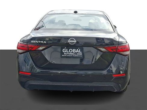 Used 2025 Nissan Sentra SV image 6