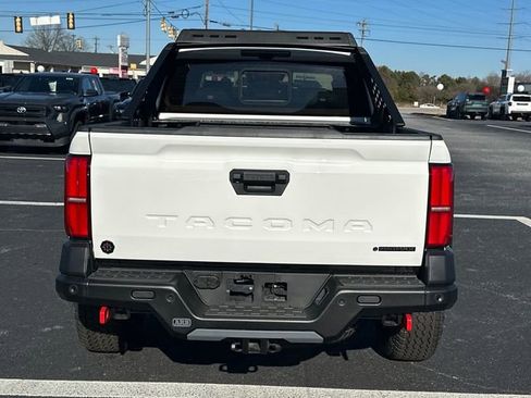 New 2026 Toyota Tacoma 4x4 Double Cab Hybrid image 4