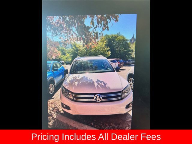 Used 2017 Volkswagen Tiguan Sport FWD image 2