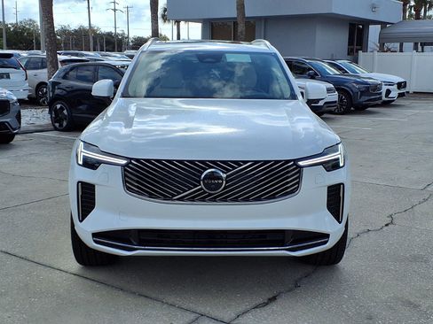 New 2026 Volvo XC90 B6 Ultra w/ Lounge Package image 2