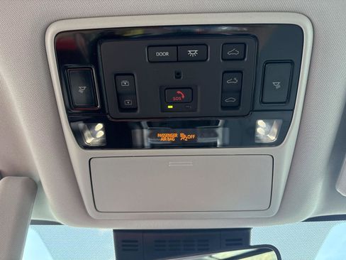 Used 2026 Toyota Grand Highlander XLE image 19