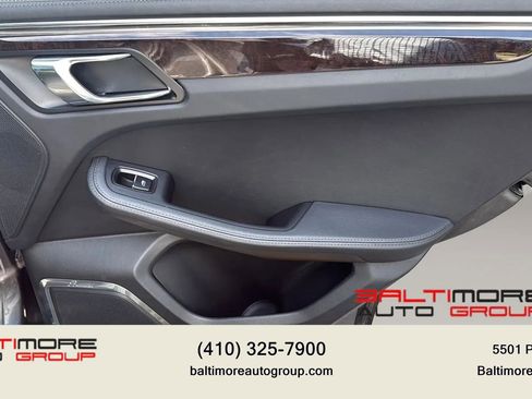 Used 2016 Porsche Macan S AWD/4WD image 31