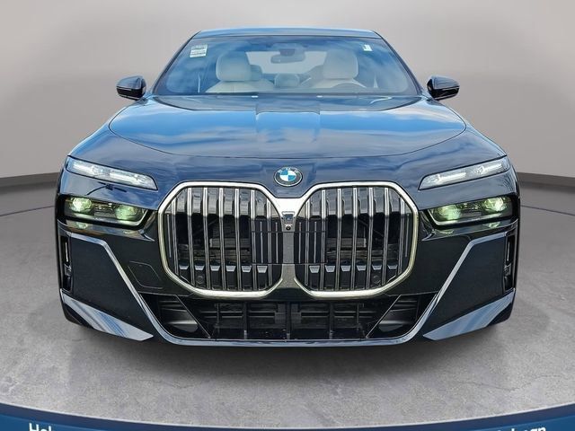 New 2026 BMW 760i xDrive w/ Executive Package AWD/4WD image 2