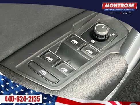 Used 2021 Volkswagen Tiguan SEL image 31