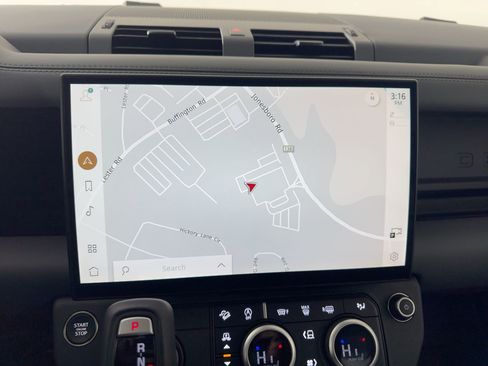 New 2026 Land Rover Defender 110 X-Dynamic SE image 20