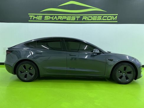 Used 2021 Tesla Model 3 Standard Range Plus RWD image 11