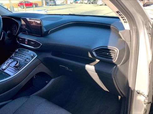 Certified 2023 Hyundai Santa Fe SEL image 19