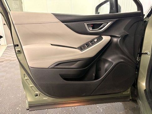 Used 2019 Subaru Forester Limited AWD/4WD image 6