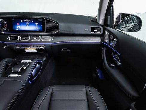 New 2026 Mercedes-Benz GLS 450 4MATIC image 20