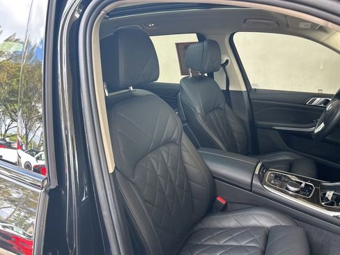 Used 2024 BMW X7 xDrive40i AWD/4WD image 28
