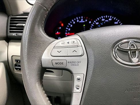 Used 2011 Toyota Camry XLE w/ XLE Extra-Value Pkg #2 image 24