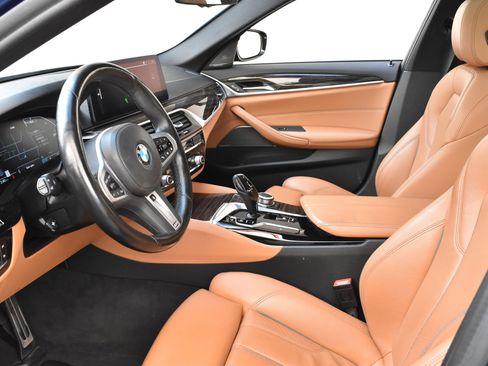 Used 2022 BMW 530i xDrive w/ M Sport Package image 21