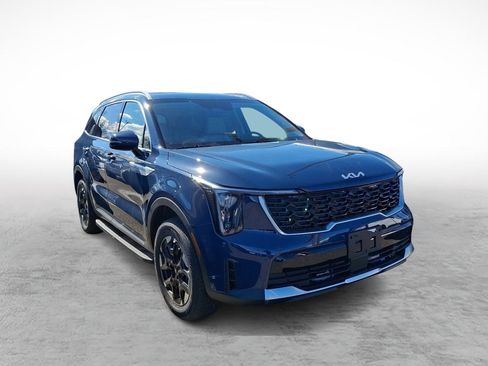 New 2026 Kia Sorento S image 3