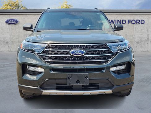 Used 2023 Ford Explorer XLT w/ Equipment Group 202A AWD/4WD image 2
