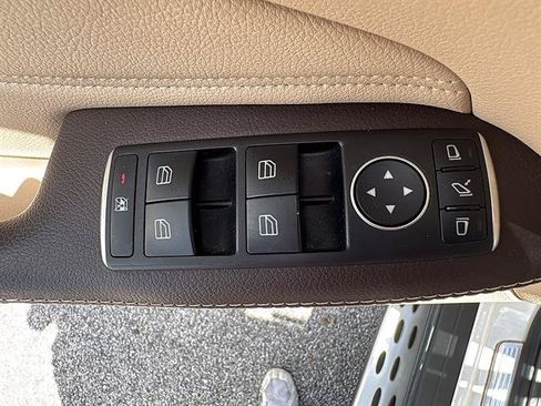 Used 2017 Mercedes-Benz GLS 450 4MATIC image 31
