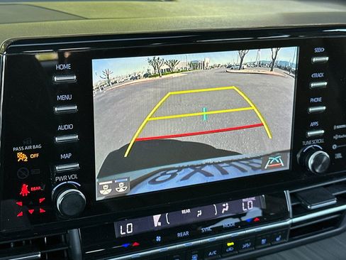 Certified 2021 Toyota Sienna Limited image 26