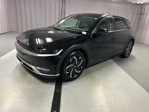 Used 2024 Hyundai Ioniq 5 SEL AWD/4WD image 3