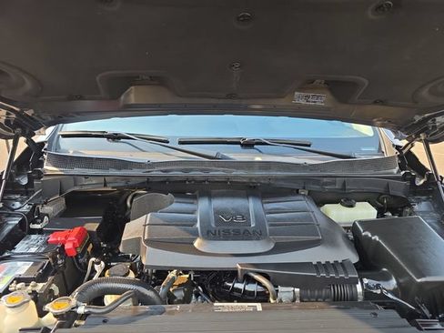 Used 2021 Nissan Titan SV w/ SV Convenience Package AWD/4WD image 20