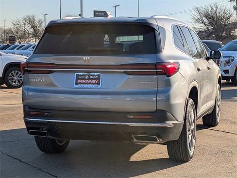 New 2026 Buick Enclave Preferred image 4