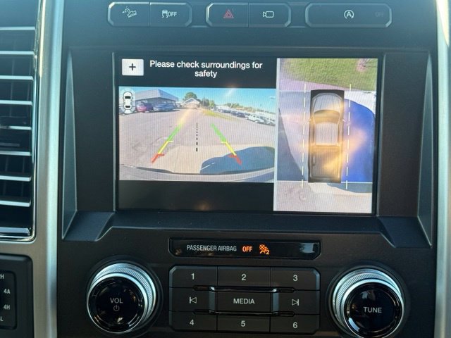 Used 2019 Ford F150 Platinum w/ Equipment Group 701A Luxury AWD/4WD image 28