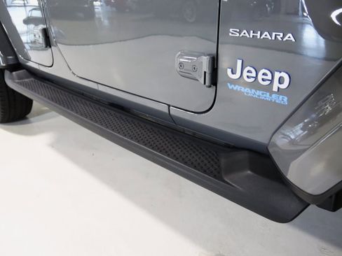 Used 2022 Jeep Wrangler Unlimited Sahara w/ Cold Weather Group image 8