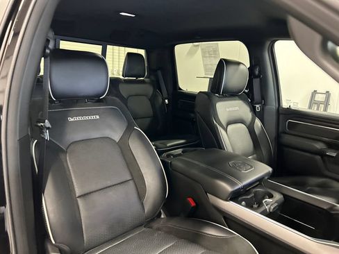 Used 2025 RAM 1500 Laramie AWD/4WD image 33