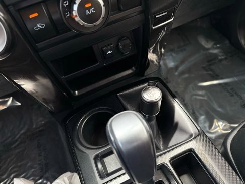 Used 2020 Toyota 4Runner Venture image 38