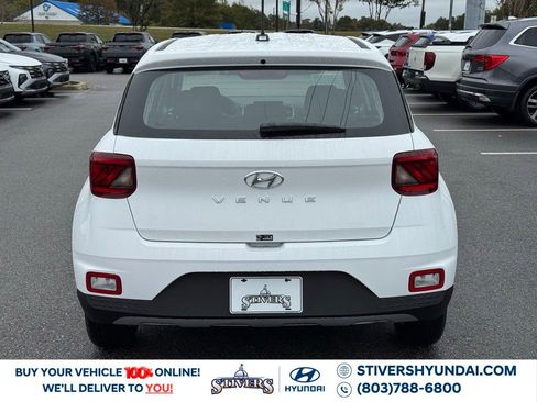 New 2026 Hyundai Venue SE image 12