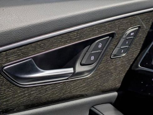 Certified 2025 Audi Q8 Premium w/ Convenience Package image 18
