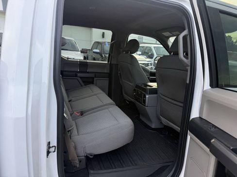 Used 2019 Ford F150 XLT w/ Trailer Tow Package RWD image 15